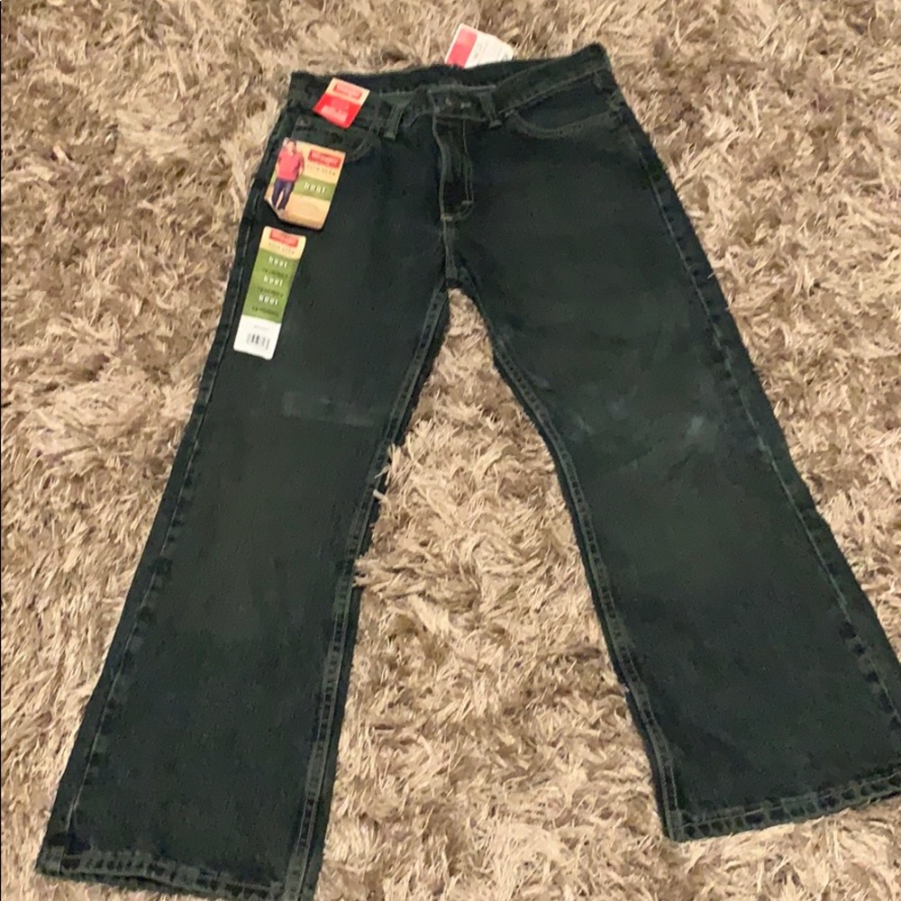 Wrangler pants nice boot opening for the winter